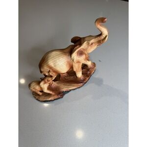 Mother and Baby Elephant Figurine Faux Wood Grain Resin Statue Good Luck Decor